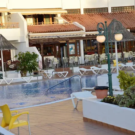 Geranios-san-eugenio-adeje-spain Apartmán
